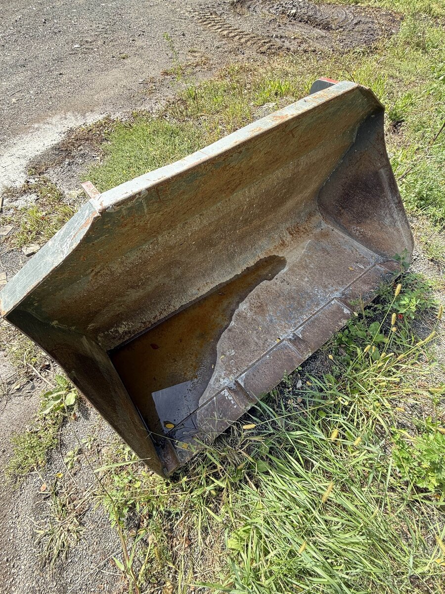 Kolový nakladač KRAMER 5065 - 18