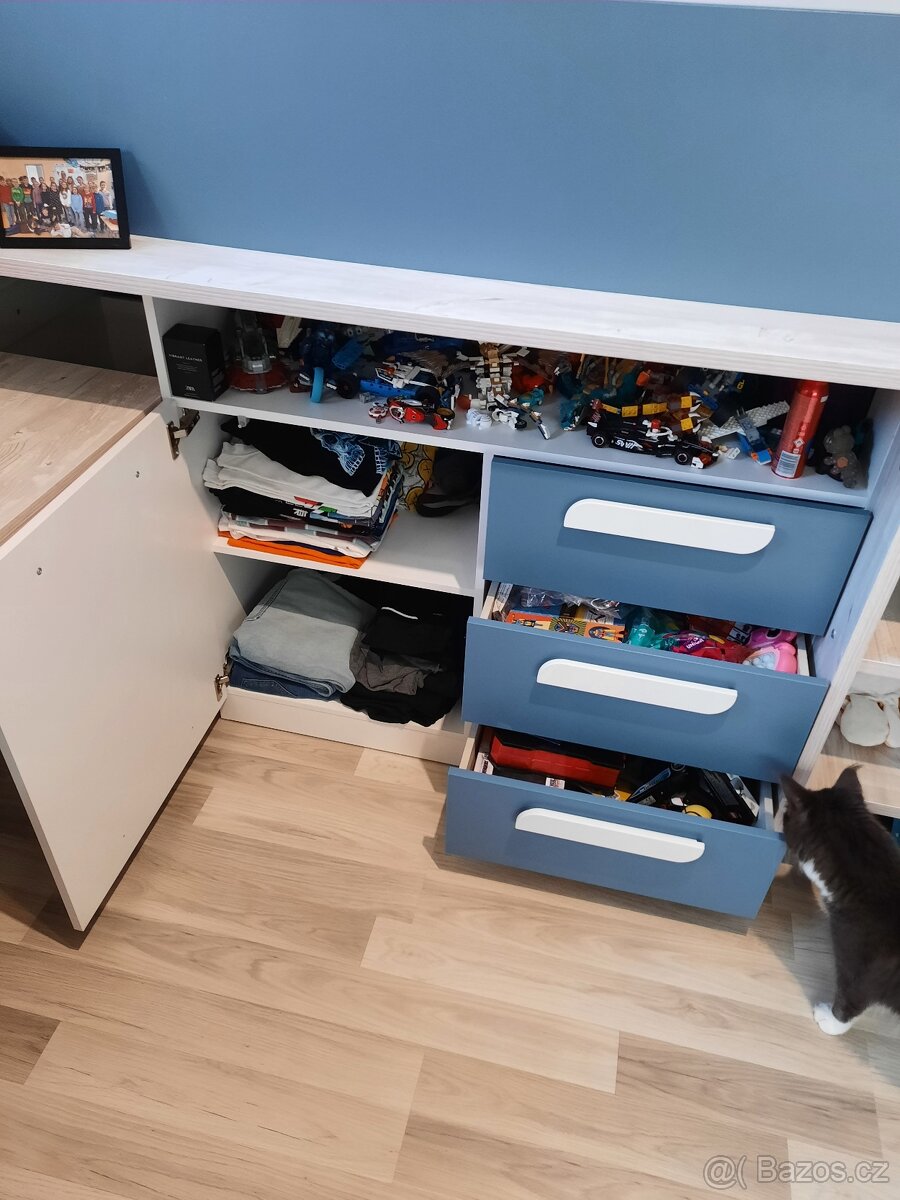 Chytrý dětský/studentský pokoj pro 2 sourozence - 18