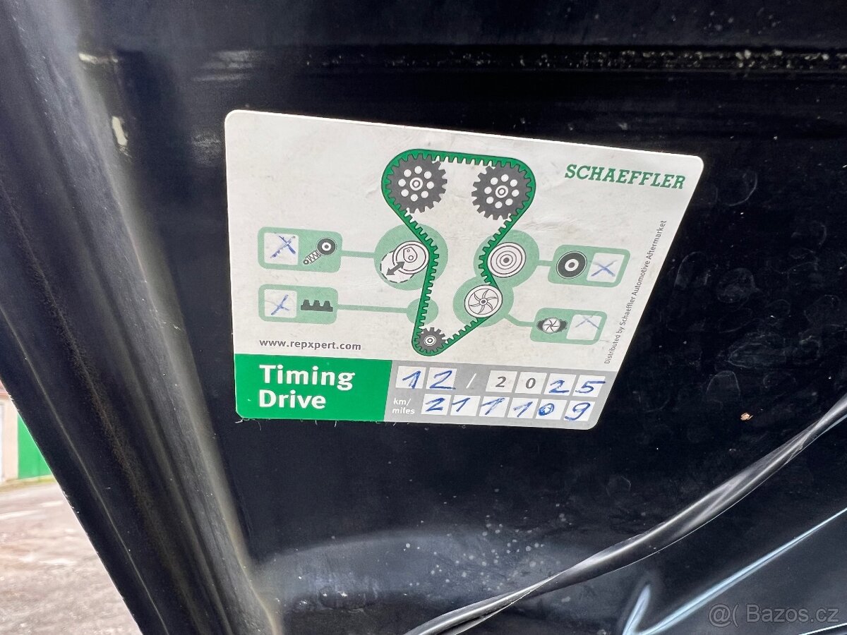 FORD GALAXY 2.0TDCi TITANIUM 7MÍST XENON/PAN/AL18" - 18