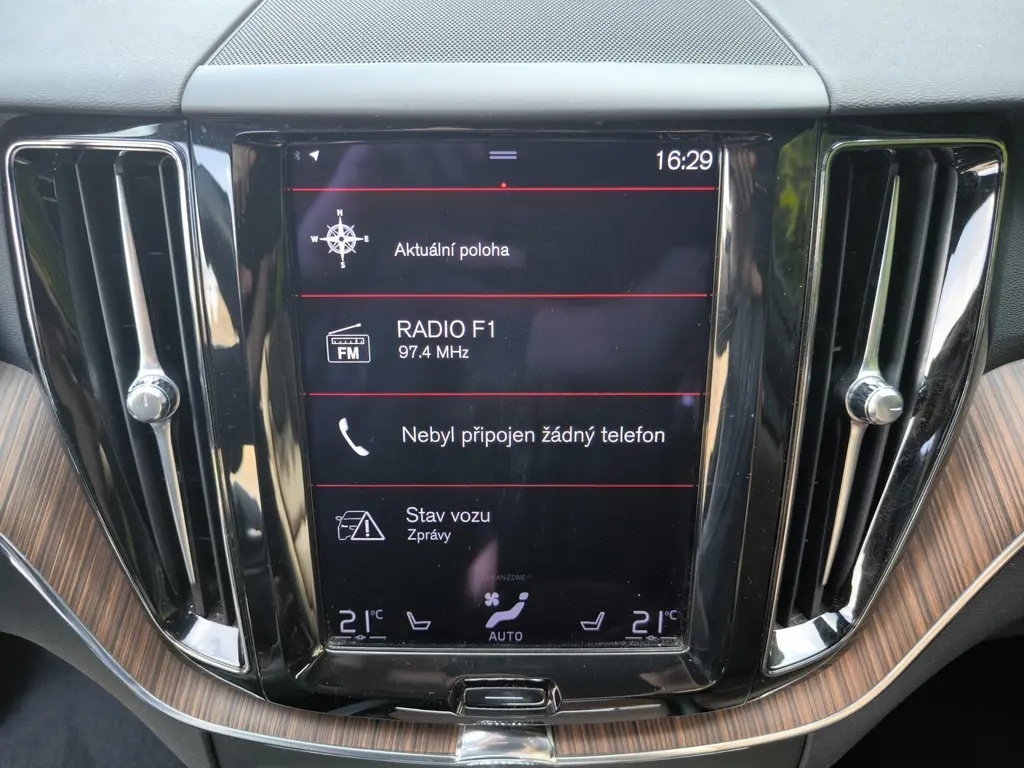 Volvo XC60, 2.0i B5 AWD Momentum Pro - 18