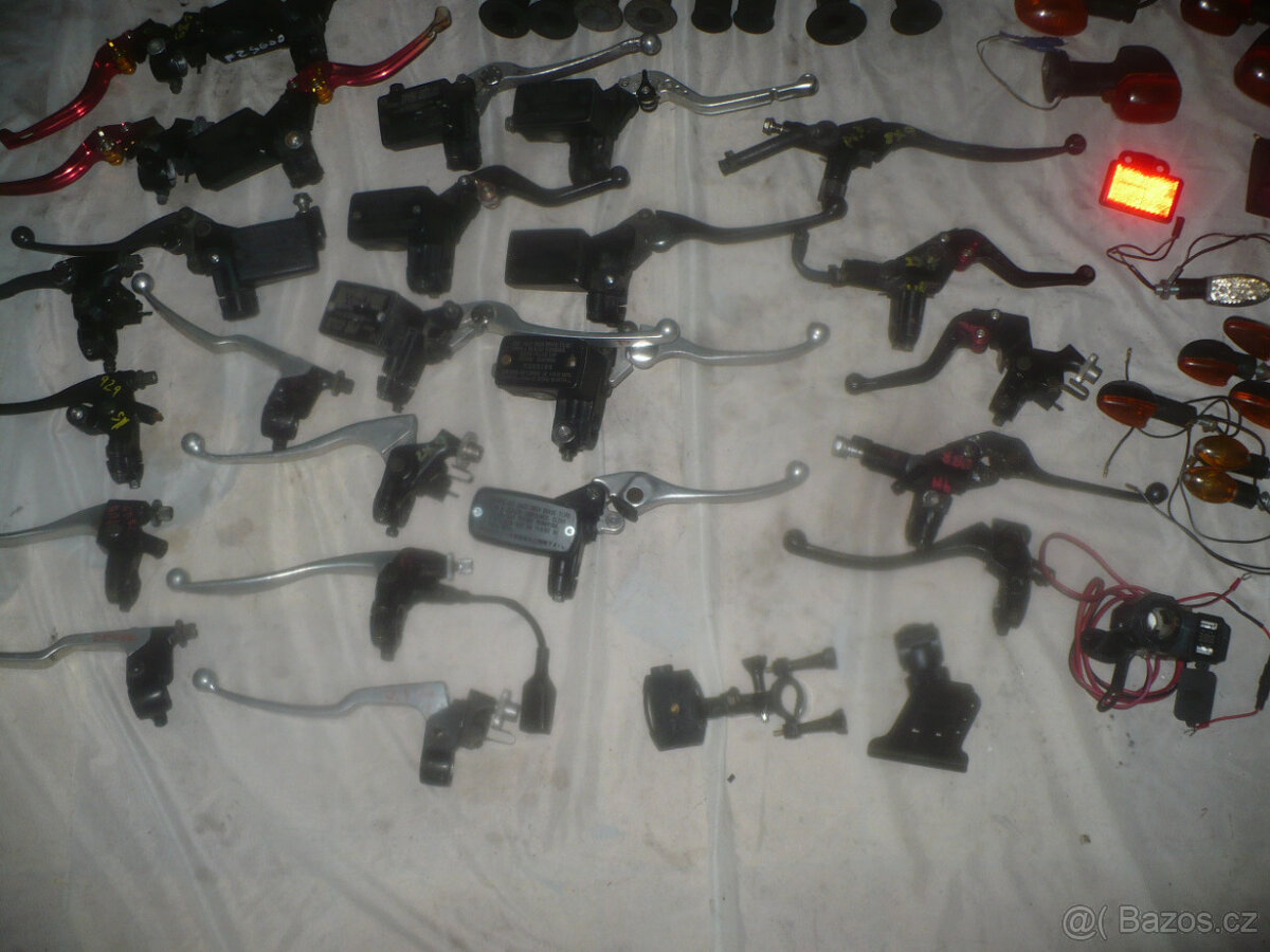 suzuki Gsx 600/750 f r. 95/00 -díly - 18