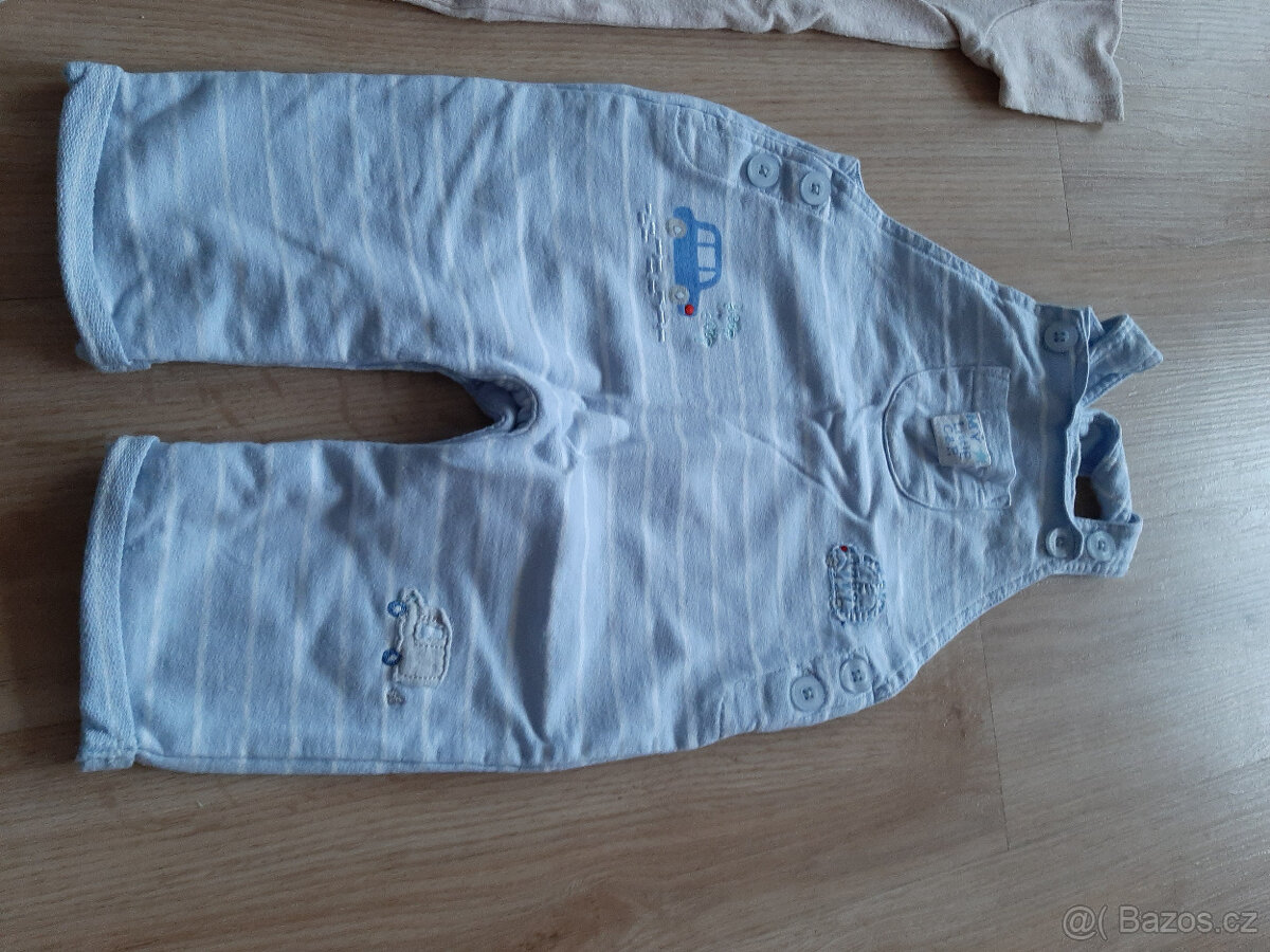 Různé dámské a dětské oblečení, doplňky, korále - 18