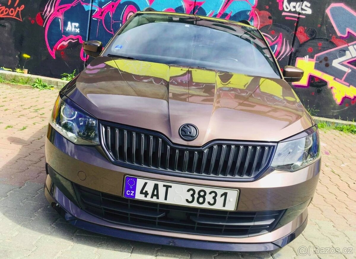 Skoda cerny znak cerne loga emblemy - 18