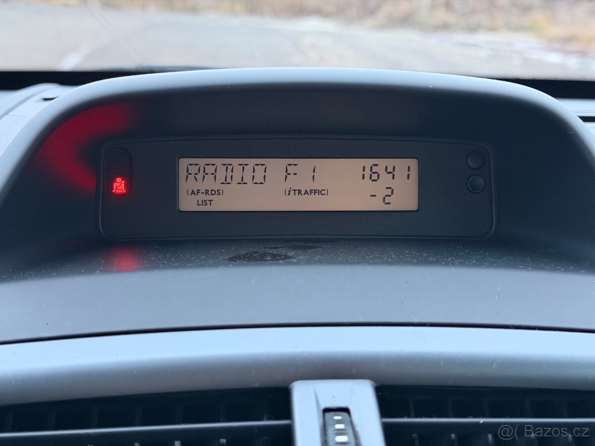 Prodám Renault Megane 1.6 benzín - 18