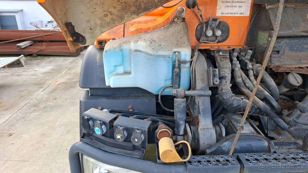 MB UNIMOG U400 4X4 - 18