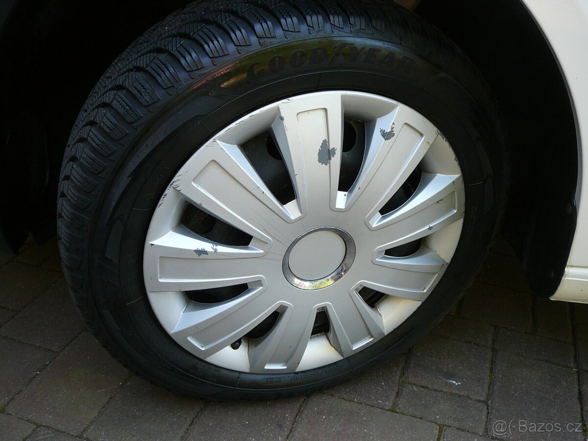 VW CADDY MAXI 2.0 TDI 110KW KLIMA PARKTRONIC ROZVODY 137tisK - 18