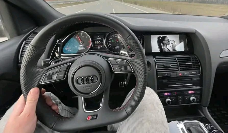 AUDI ŠPORTOVÝ VOLANT CELO-PERFOROVANÝ - 18