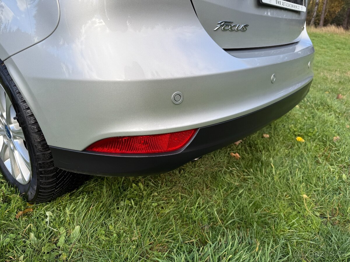 2017 Ford Focus TITANIUM po rozvodech - 18