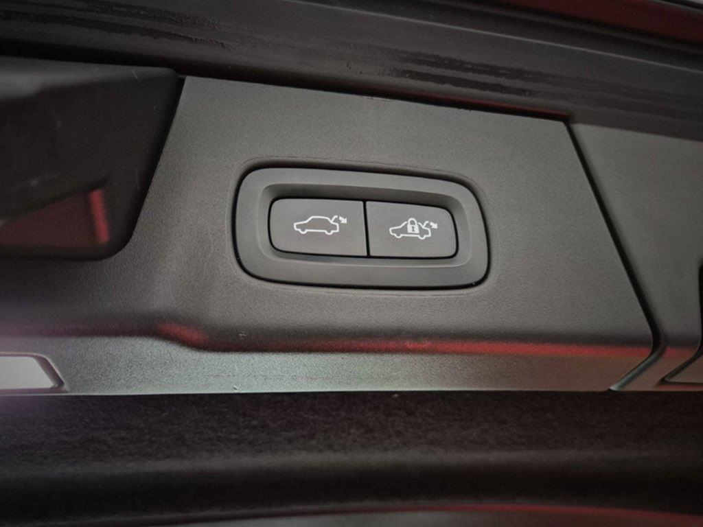 Volvo V90 2,0 CC D5 AWD Drive-E Pro POLESTAR - 18