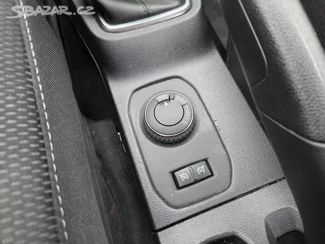 Duster 1.6i/84kW 4x4, 1.maj. ČR, serviska, tempomat - 18