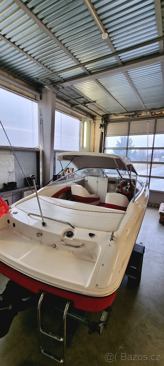 Motorovy člun Bayliner 1851 SS Capri - 18