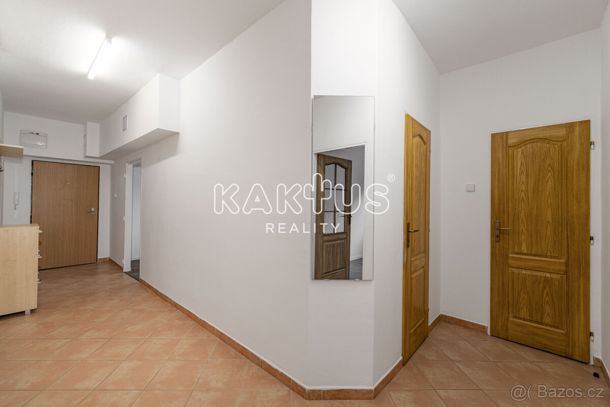 Pronájem bytu 2+1 (73m2), ulice Vítězná, Moravská Ostrava - 18