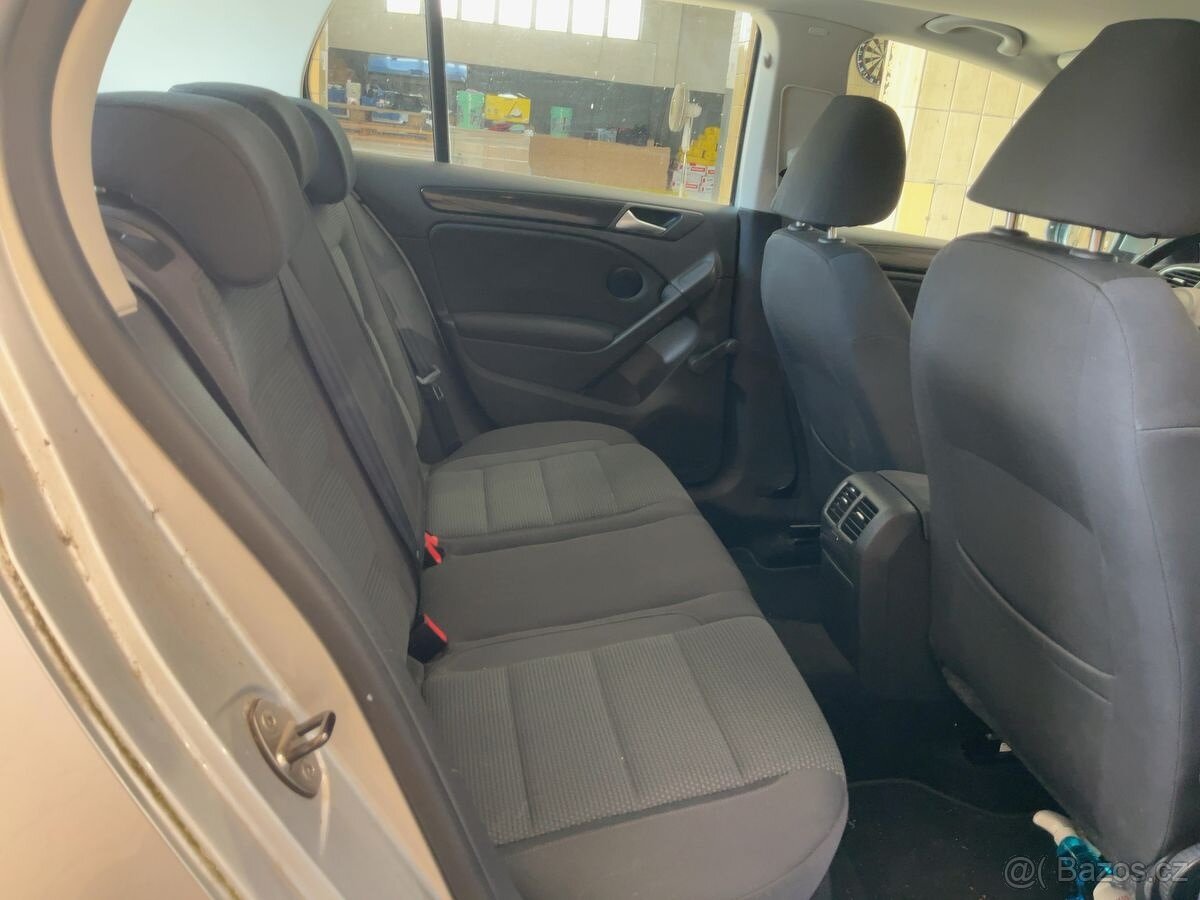 Volkswagen Golf 6 1.4Mpi 59KW COMFORTLINE 132 tis km 7/2009 - 18