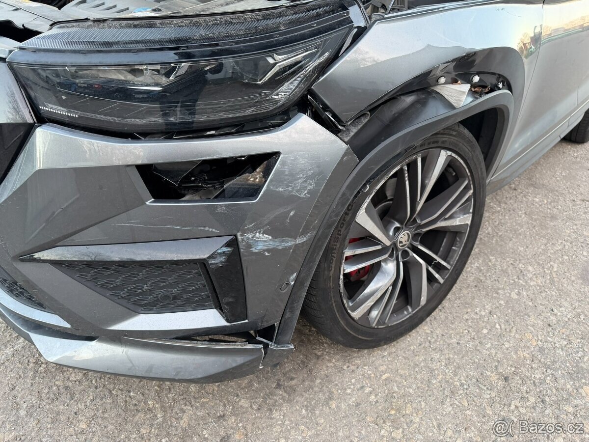 Škoda Kodiaq RS 2.0 TSI 180kw ČR 1.MAJ 28 000km WEBASTO - 18