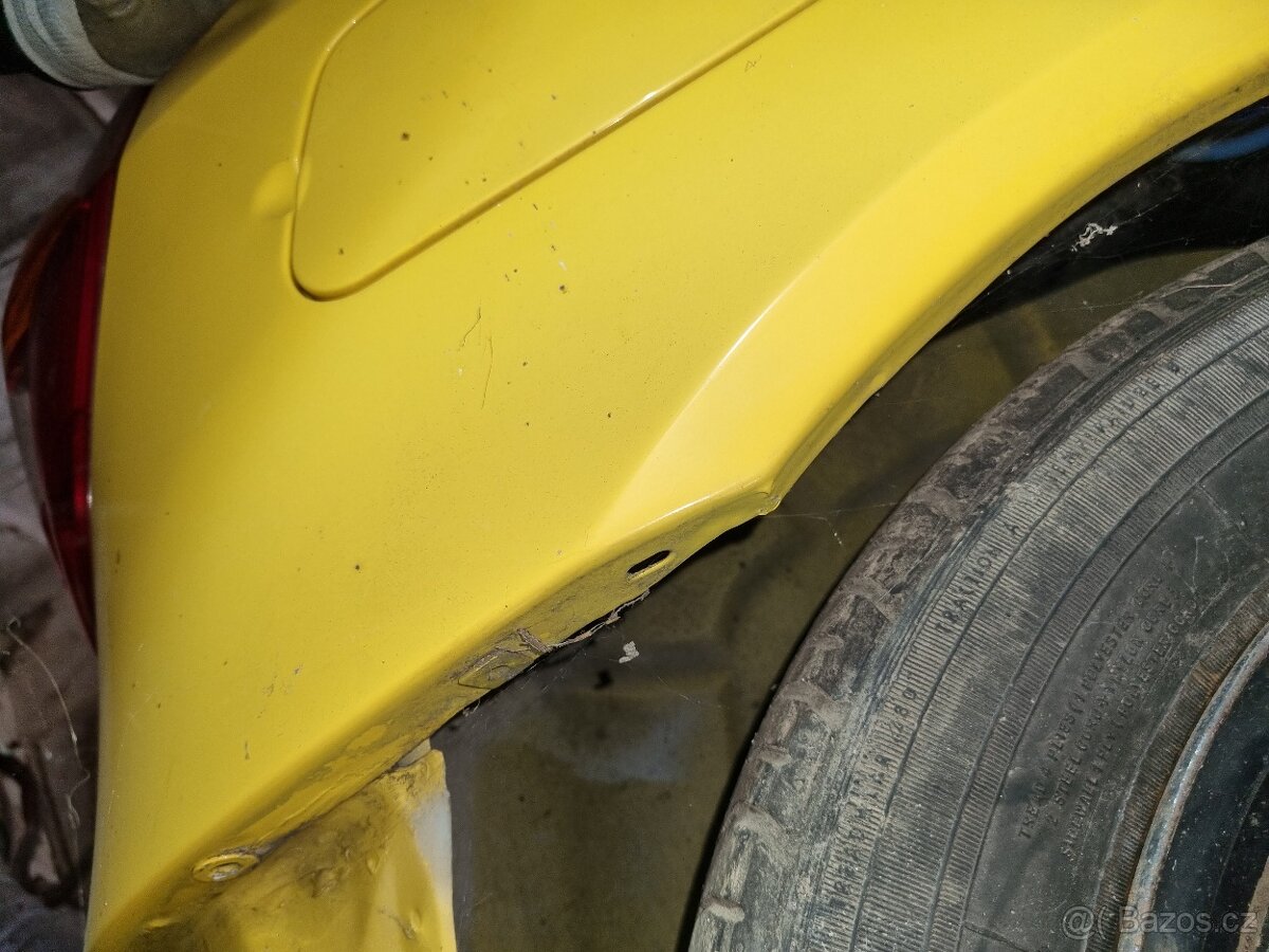 Fiat Punto 1.8 HGT - 18