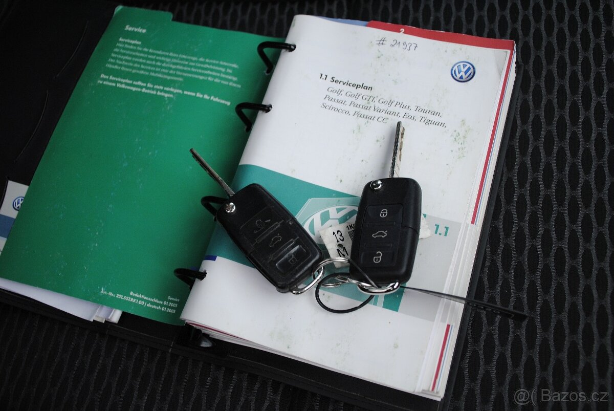 VW GOLF 6 2.0TDi 81kW - climatronic - navigace - handsfree - 18