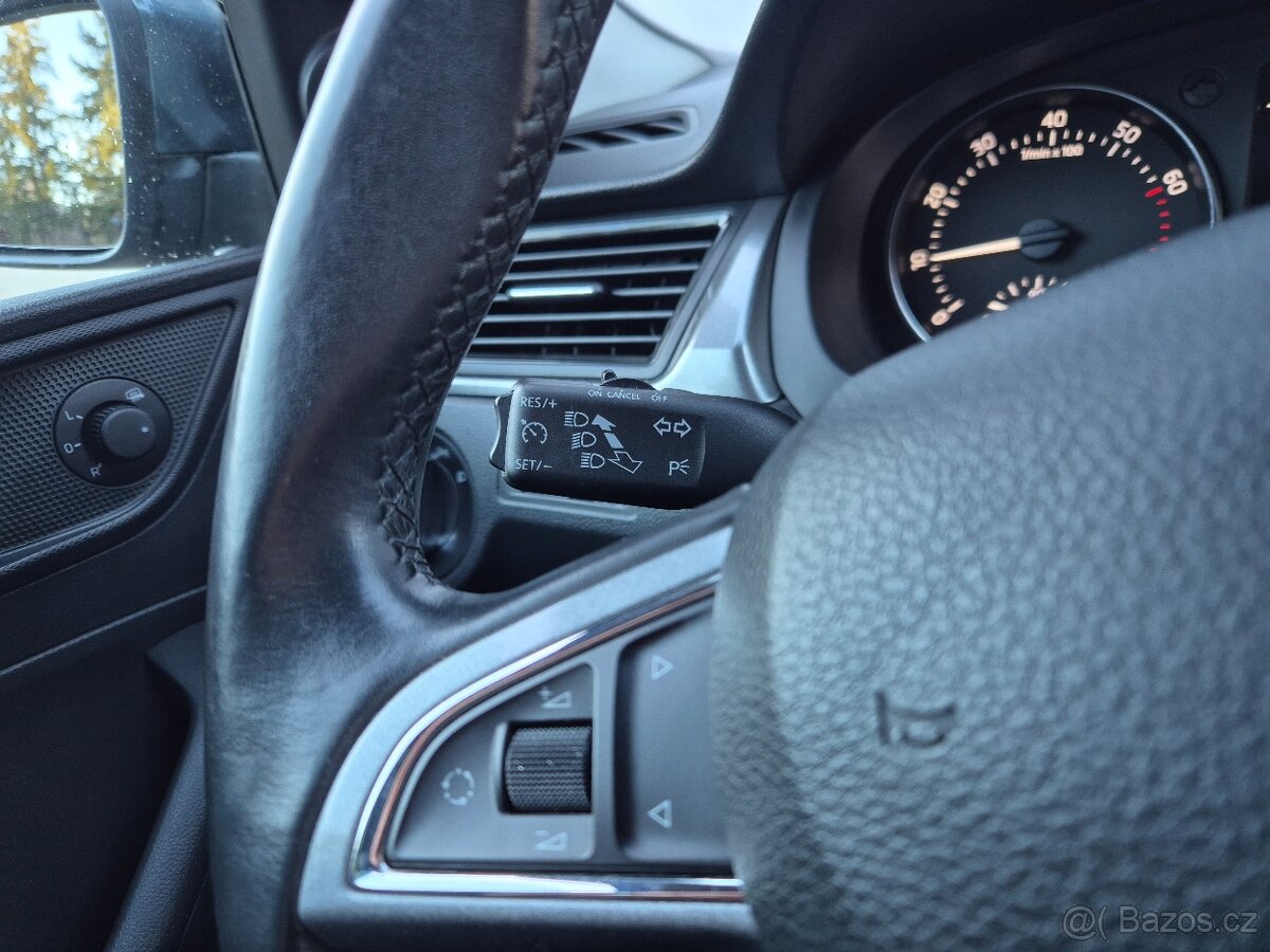 ŠKODA Rapid 1.2TSI 77kW Spaceback Ambition - 18