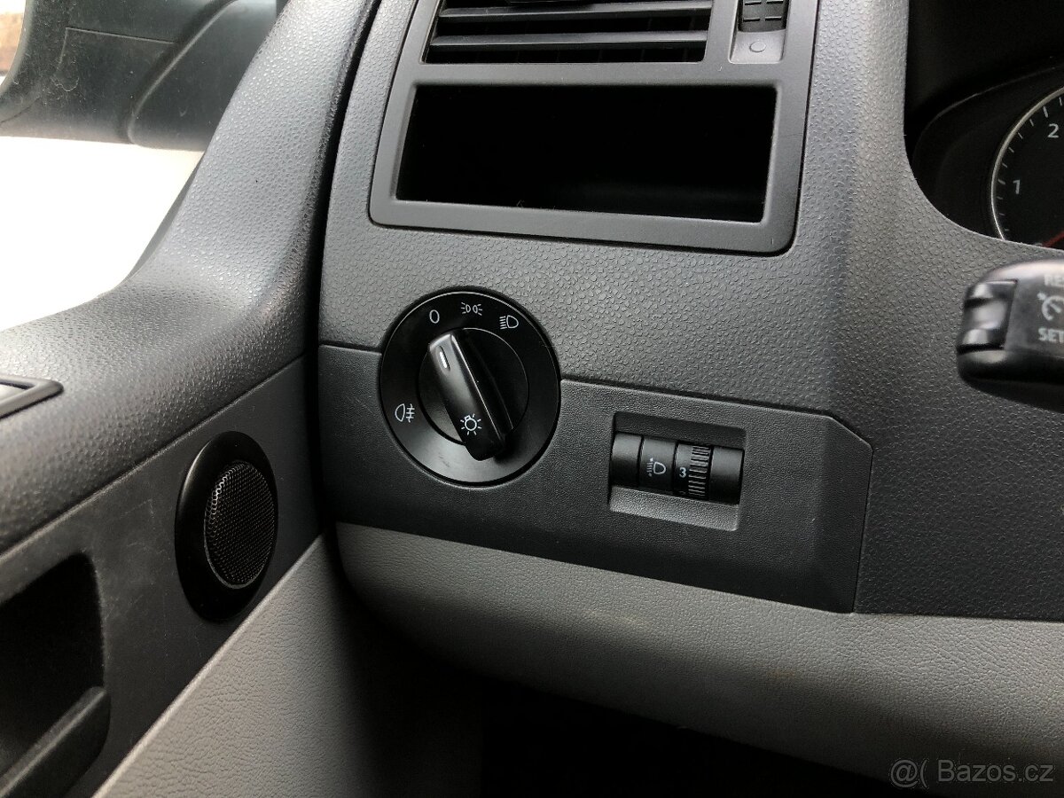 VOLKSWAGEN TRANSPORTER 2.0 TDI - 18