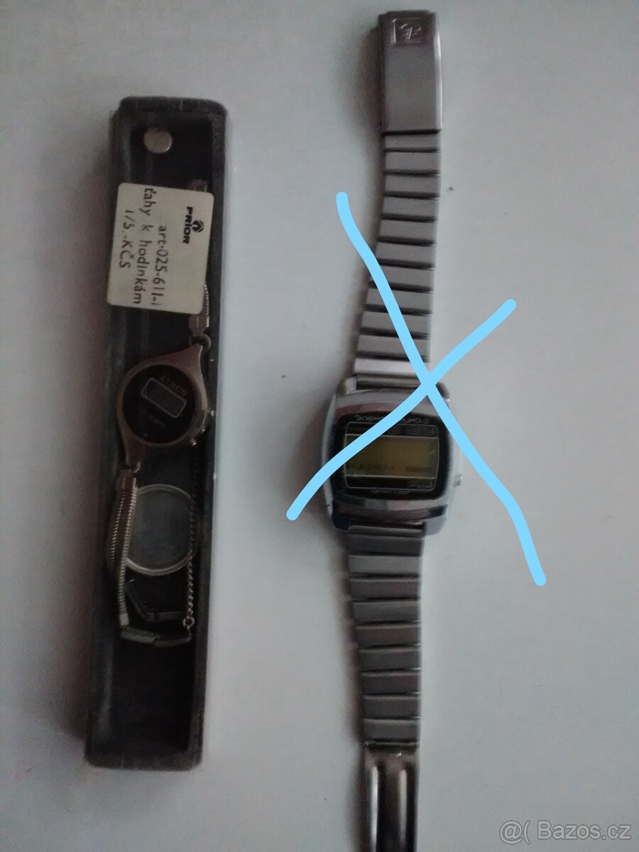 Prodám starší hodinky a budíky - nefunkční - 18