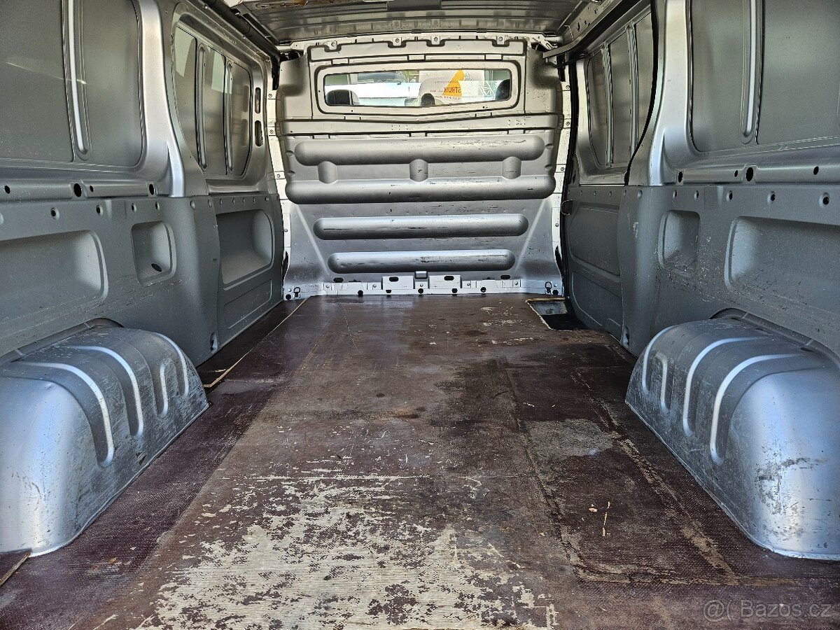 RENAULT TRAFIC 2.0 CDTI 84KW 2011 LONG 125TKM DPH - 18