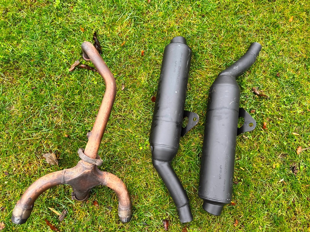 Ducati 750 supersport, plně funkční stav, serviska - 18