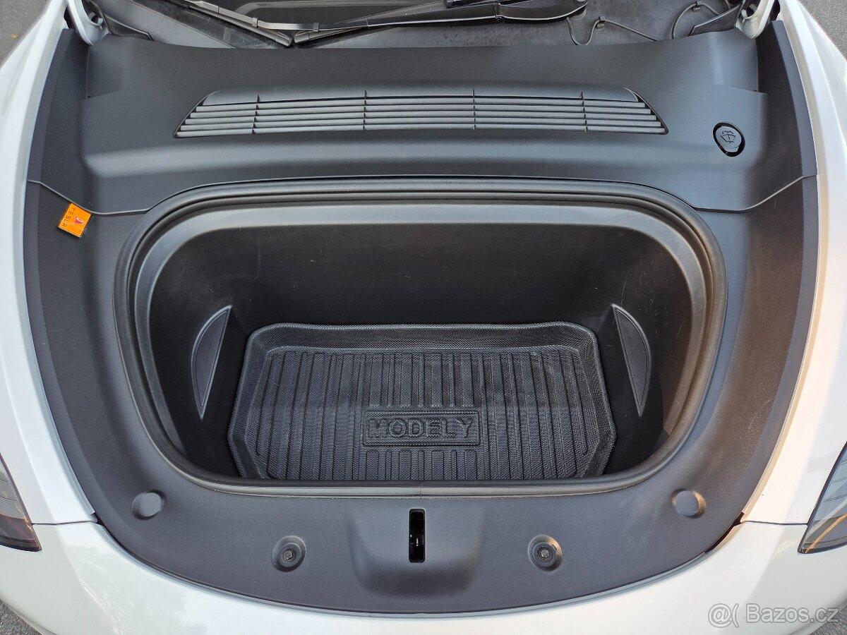 Tesla Model Y, Longe Range, 4x4 - 18