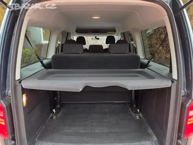 VW Caddy Maxi 2.0 TDI,1.Majitel,7.Míst,Comfortline,serviska - 18