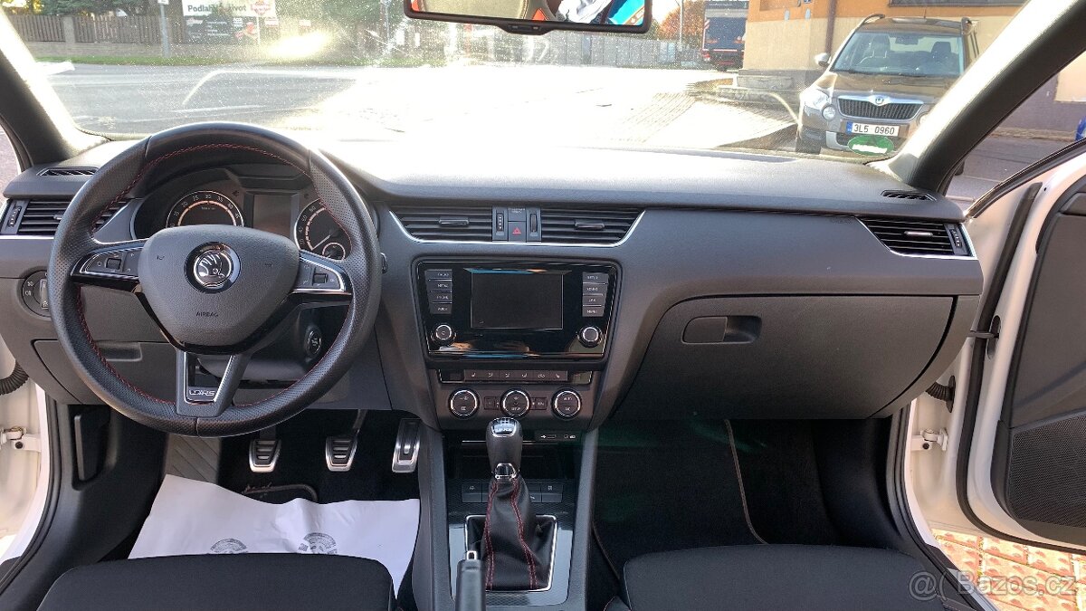 ŠKODA Octavia RS 2.0TDi 135kW - 18