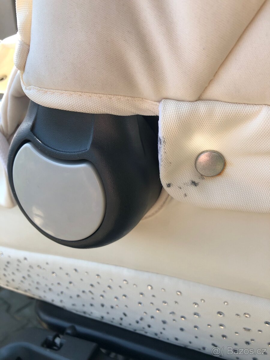 Kočár včetně vajíčka, italská značka CAMI - 18