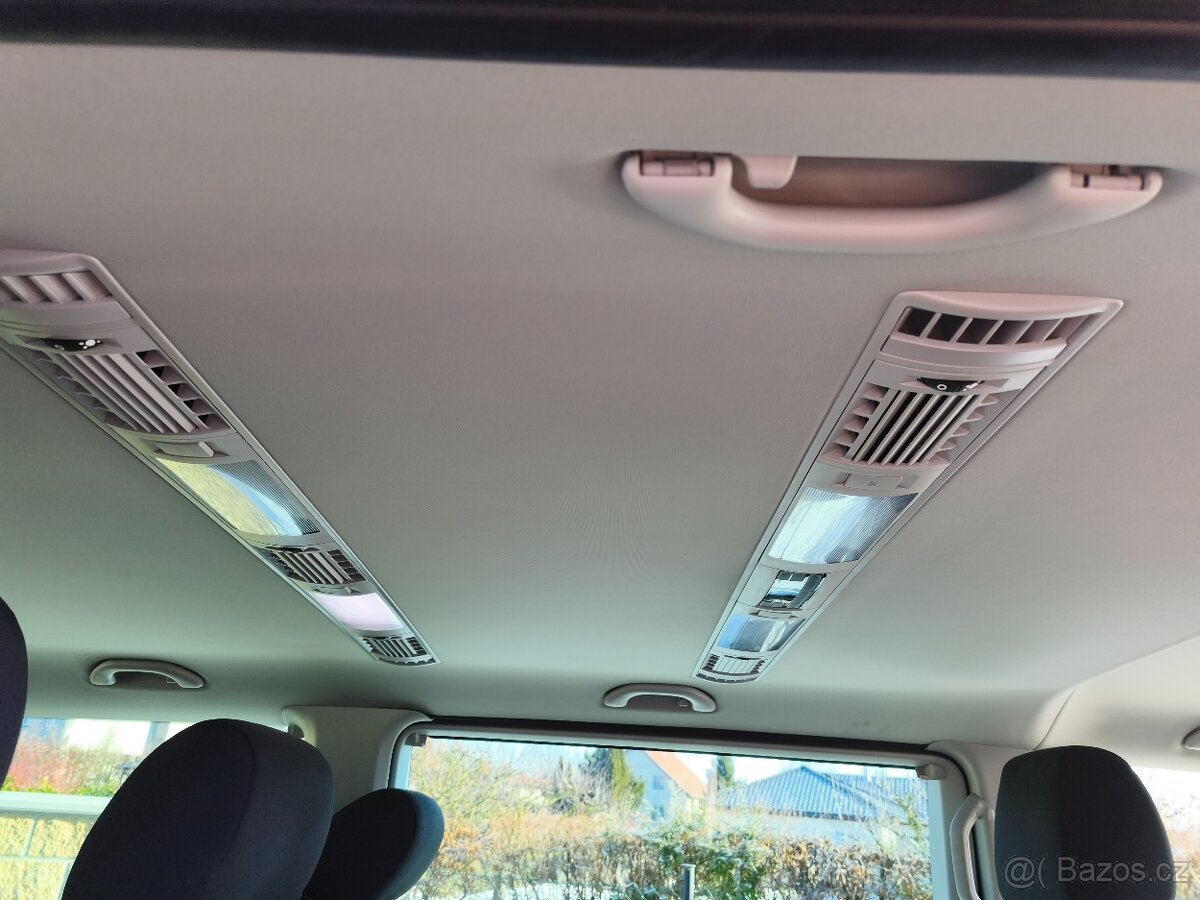 VW Caravelle 2.0 TDI AT ČR záruka - 18