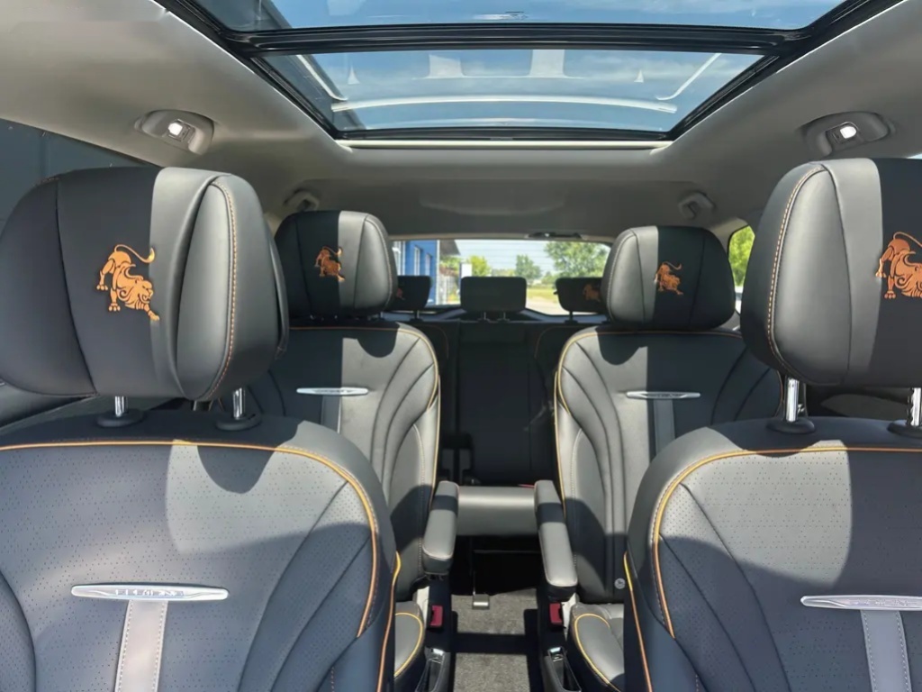 Dongfeng U-Tour, EXCLUSIVE FR 2 - 18