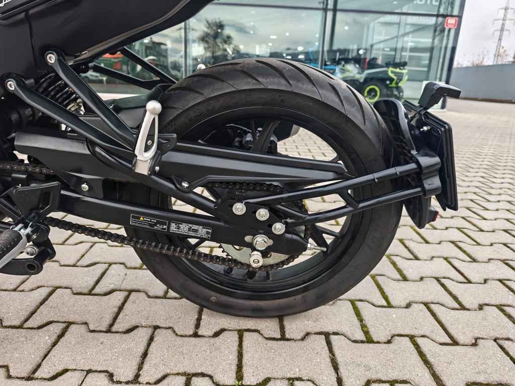 Benelli Leoncino 125 - 18