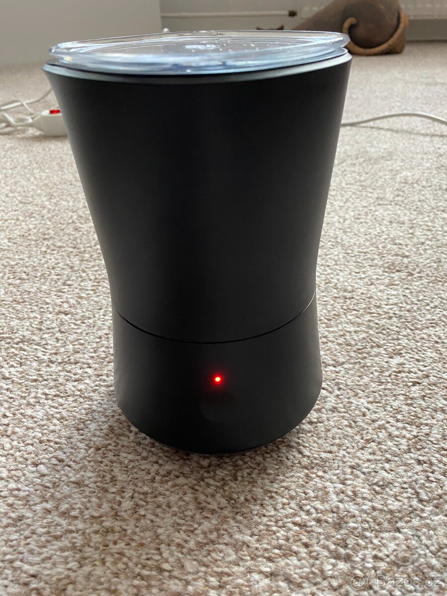 Nový elektrický napěňovač mléka Tchibo - orig. balení, černý - 18