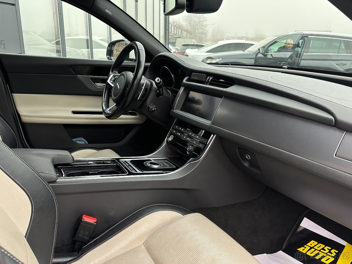 Jaguar XFR 2017 - 18