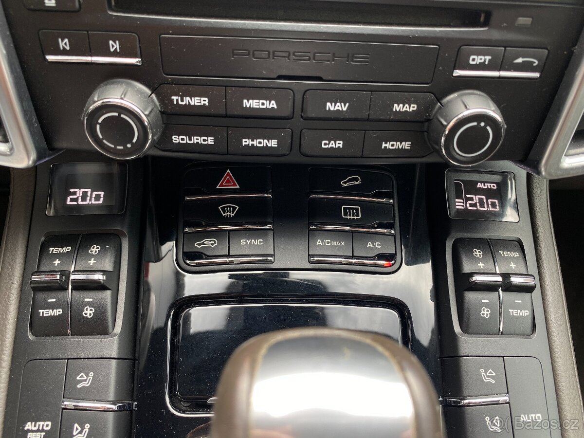 Porsche Cayenne Diesel PLATINUM - 2018, 1. majitel - 18