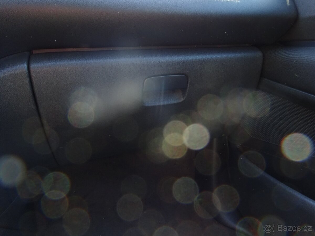 Peugeot 3008 1,6 HDI - 18