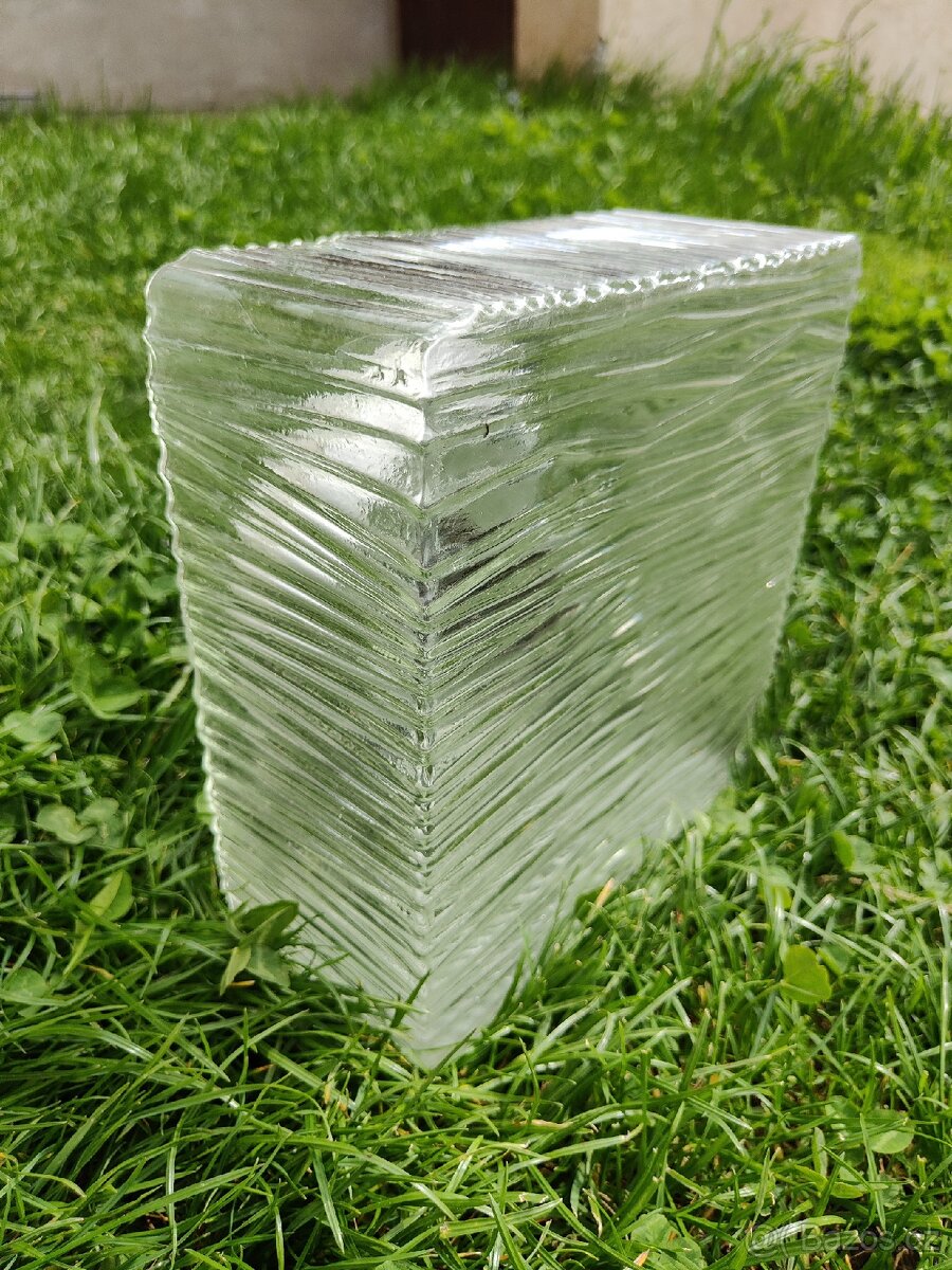 Ivan Jakeš 70 léta stropnice, světlo "včelí plástev" - 18