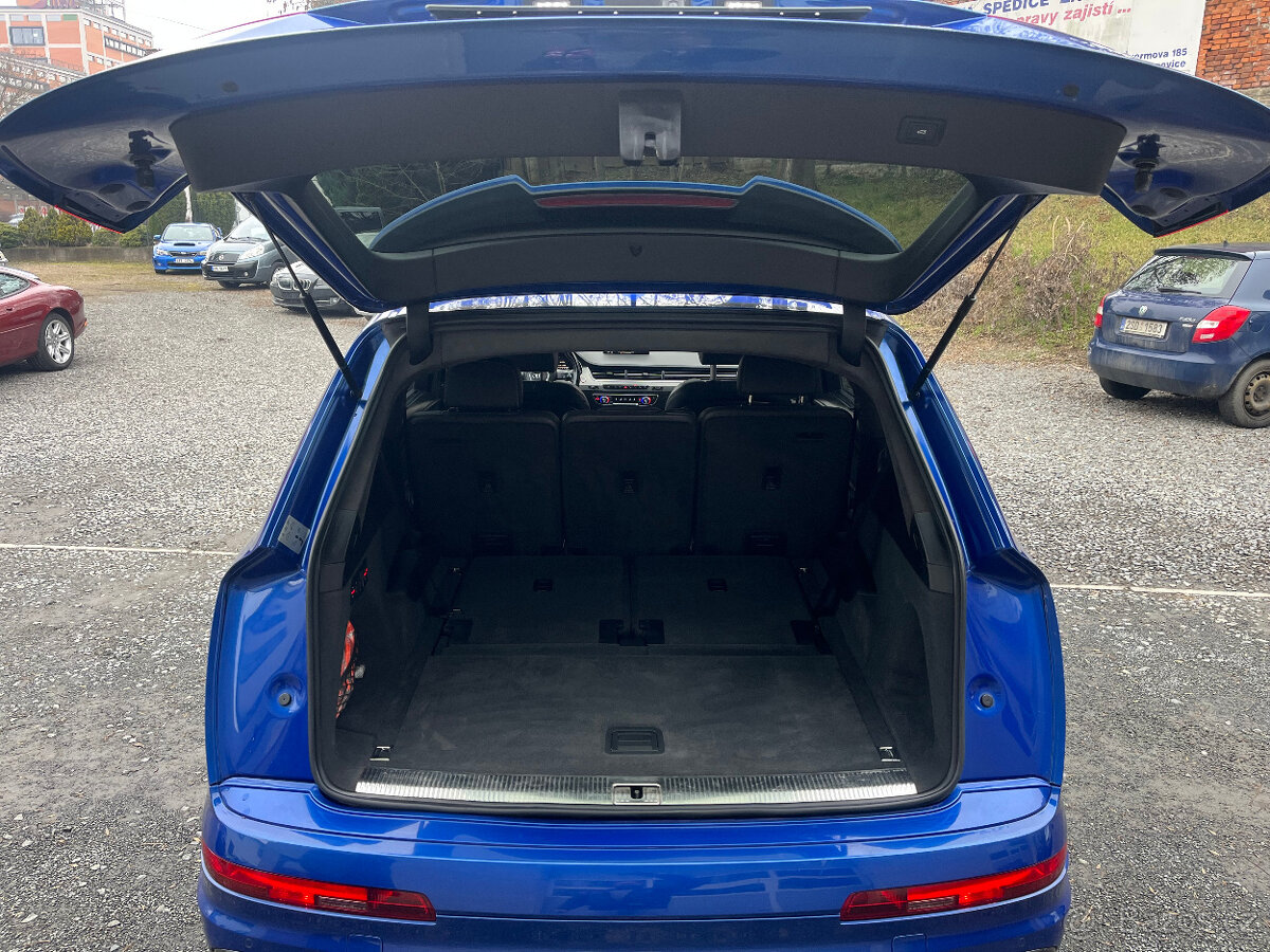 AUDI SQ7 4,0 D V8 320 Kw 7 MÍST PANORAMA - 18