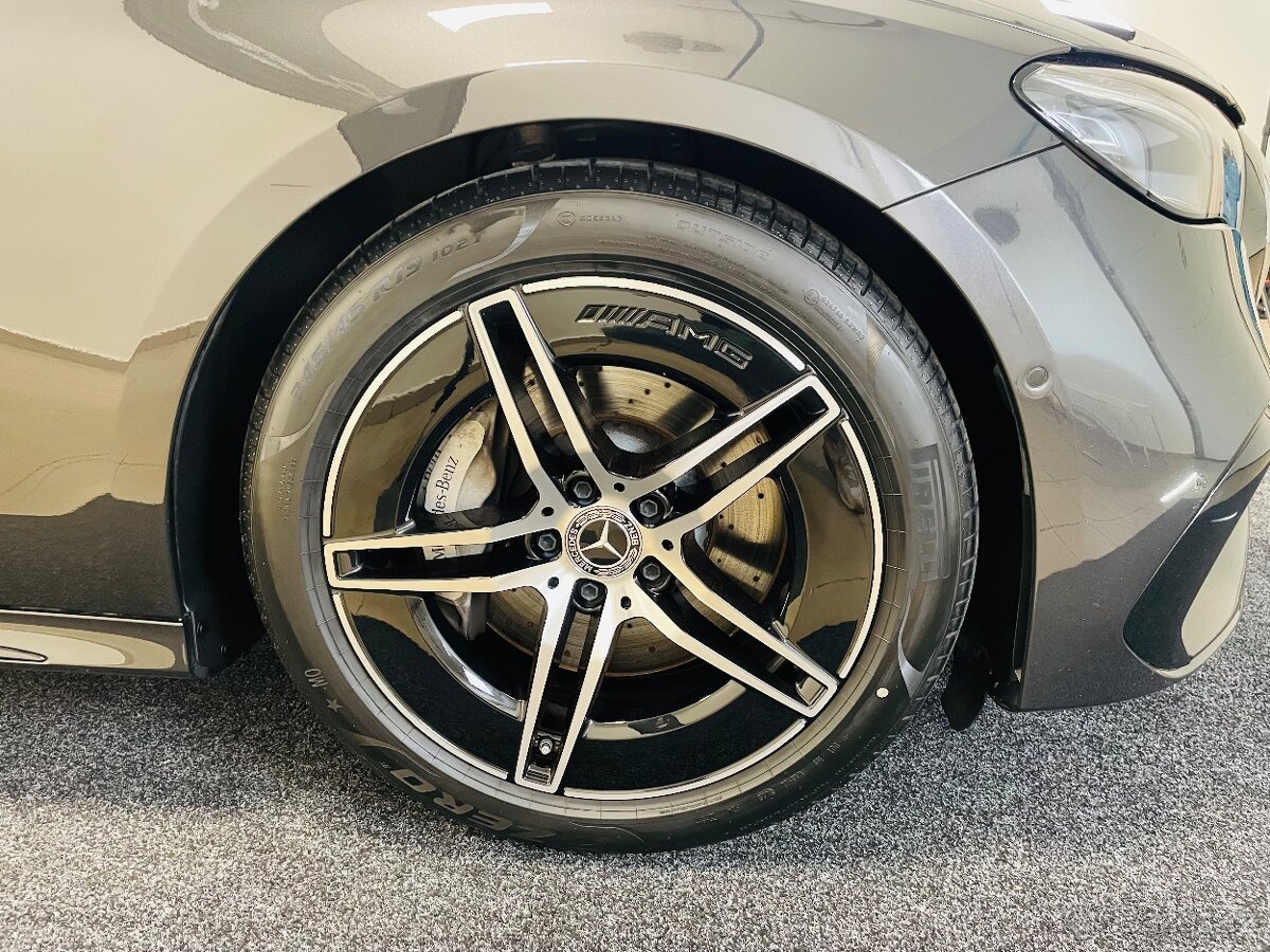 Mercedes-Benz Třídy E, 220 D AMG, ZÁRUKA, ODPOČET DPH - 18