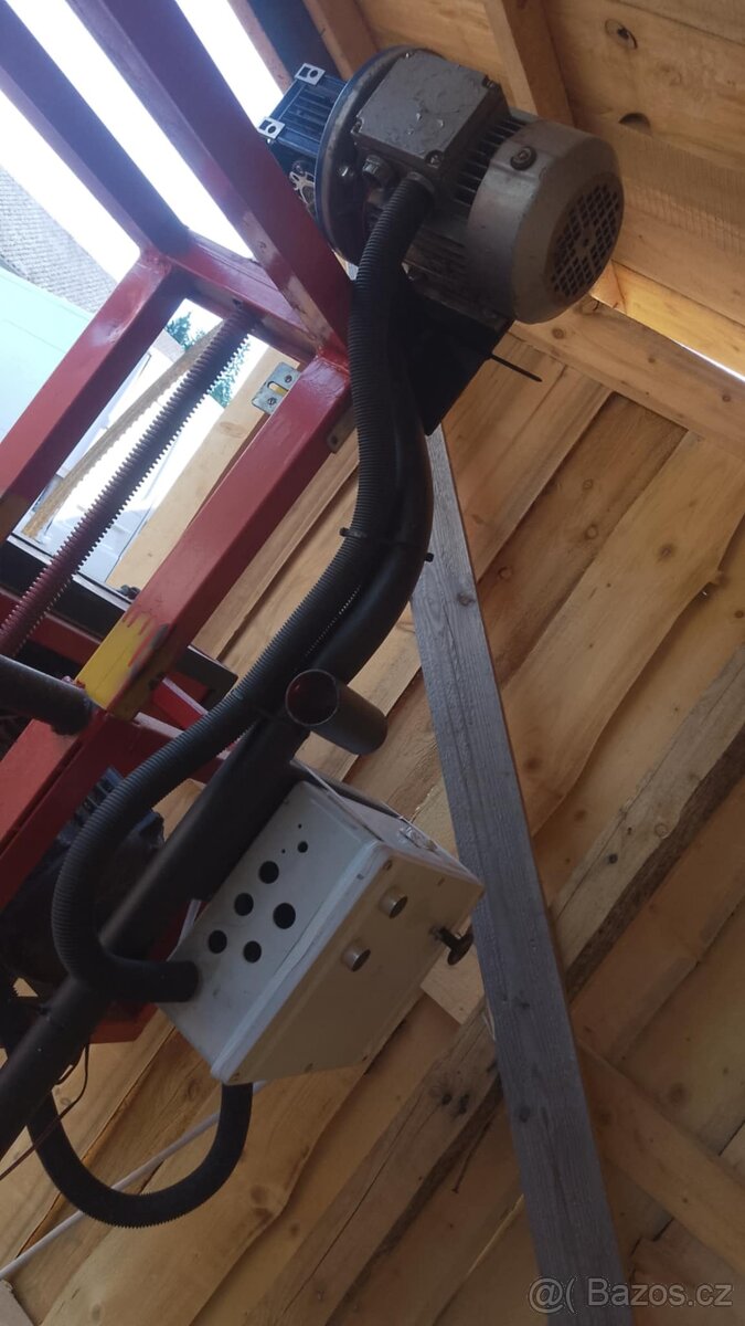 Kmenová pásová pila. - 18