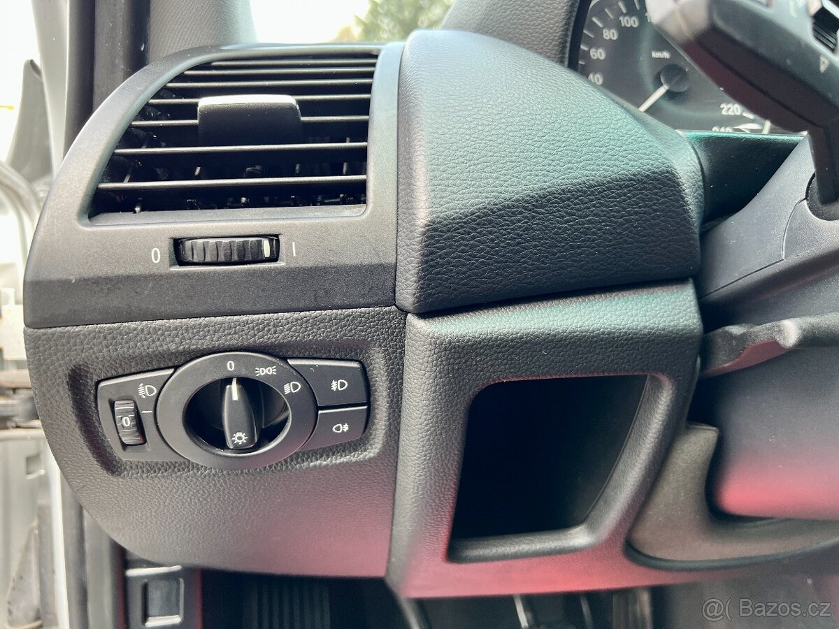 BMW 116i 90 kW Klima,Vyhřevy,Servis - 18