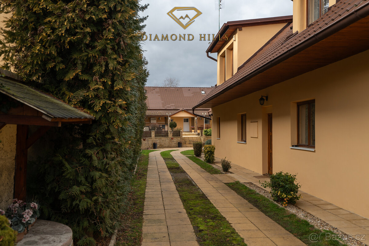 Prodej rodinného domu 8+1, pozemek 845m2, Kozojedy - 18