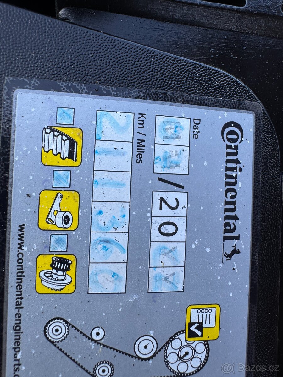 RENAUL MÉGANE 2012 KOMBI 96kw SERVISKA BOSE TOP STAV - 18