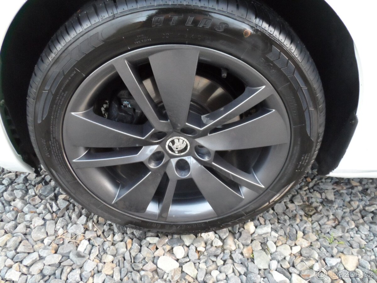 Škoda Superb 2.0 TDI 110 KW Xenon,Zachovalé,Koupeno v ČR - 18