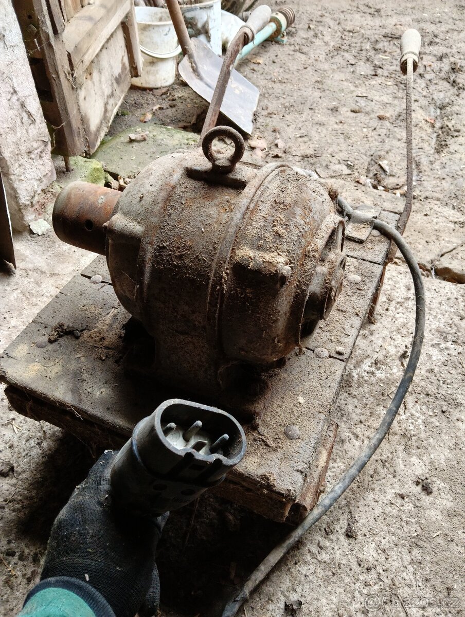 Staré zemědělské stroje - 18