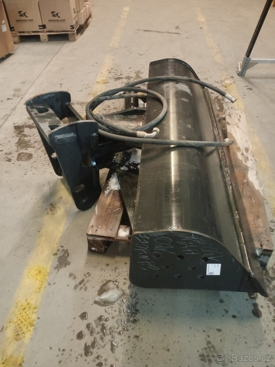 Náhradní díly pro stavební stroje - 18