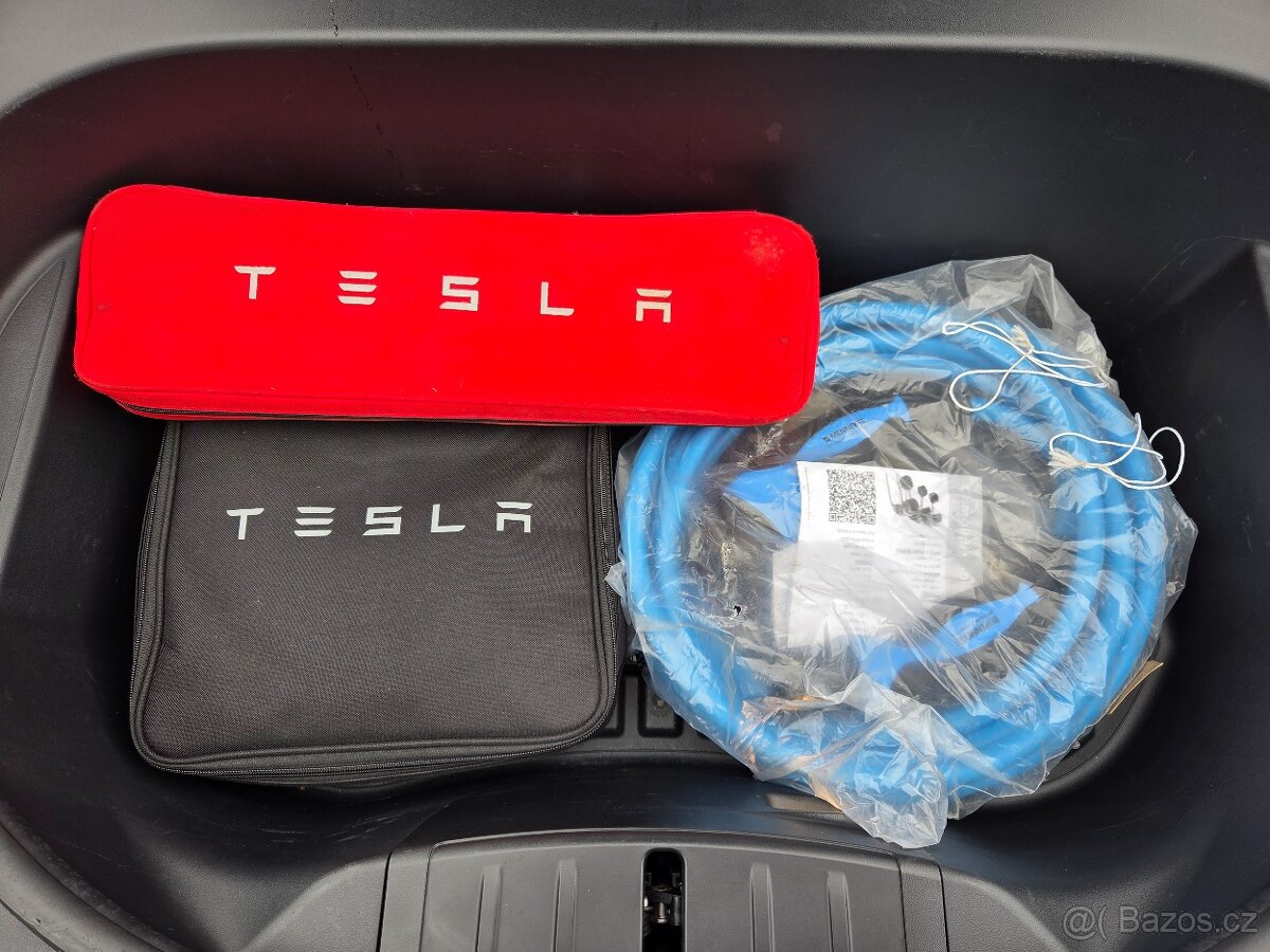 Tesla Model 3 Performance 377kW/82kWh 1.majitel SOH 91% - 18