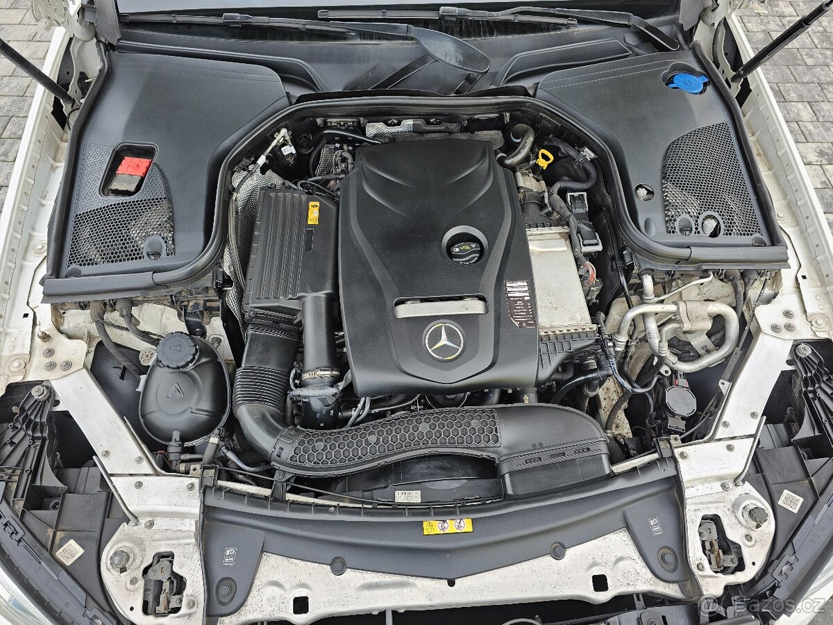 Mercedes-Benz Třídy E, E 200 4MATIC, G TRONIC - 18