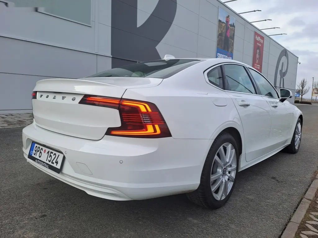 Volvo S90, 2.0 145KW ČR 2.MAJ EXTRA PĚKNÉ - 18