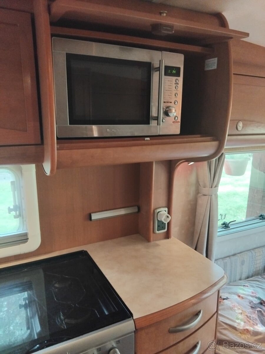 PRODÁM DVOUOSÝ KARAVAN CAMEO BESSACAR 550 GL - 18